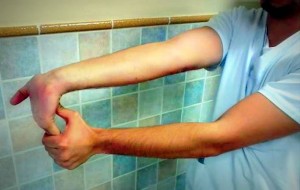 Estiramiento flexores OSTEON Alaquàs Centro de Fisioterapia